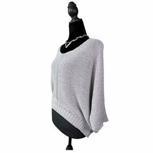 Elegant Women's V-Neck Sweater in Gray